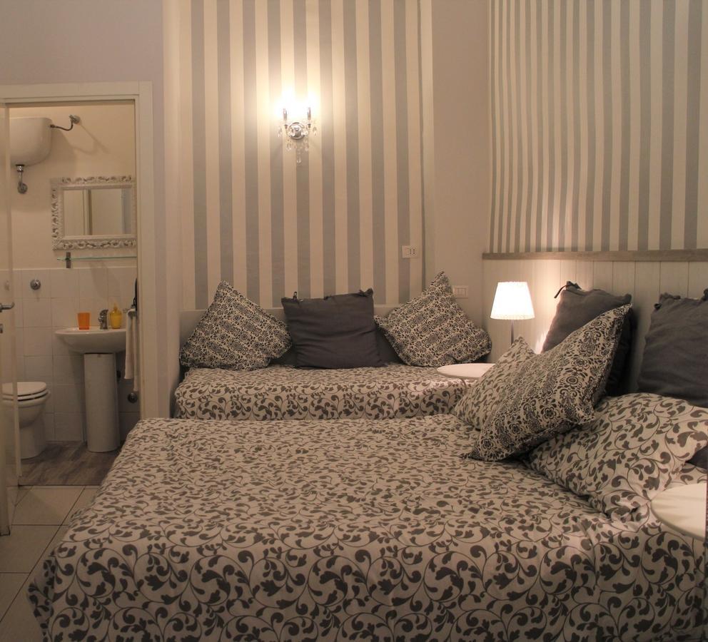 B&B Dei Decumani Napels Buitenkant foto